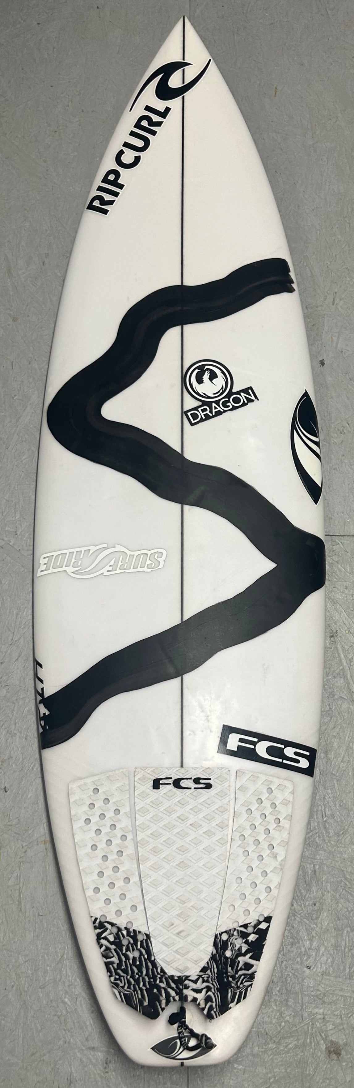 Used Eeli T HT2 5'9 x 18.5 x 2.3 24.75L – Sharp Eye Surfboards