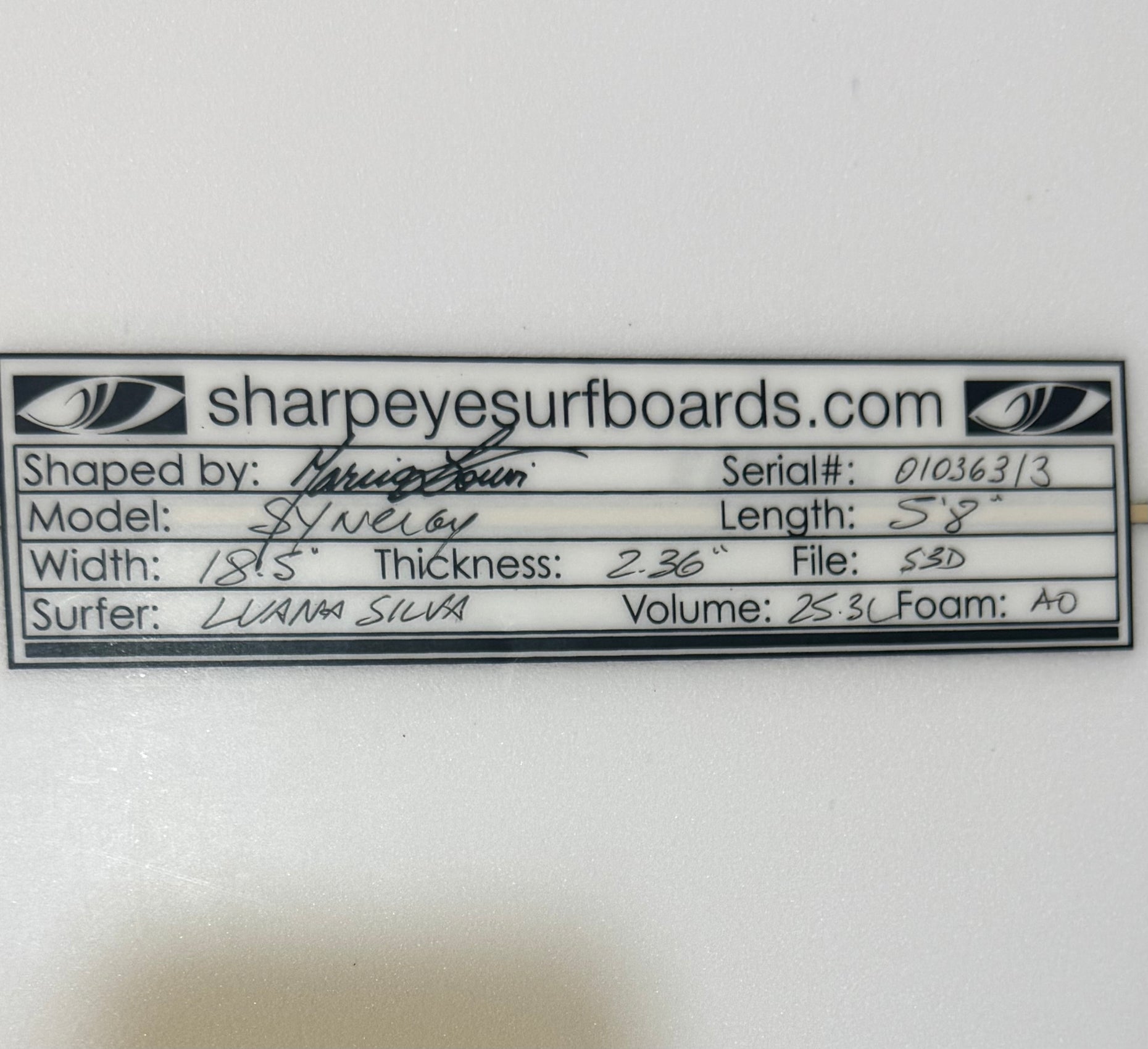 Used Luana Silva Synergy 5'8" x 18.5" x 2.36" 25.3L