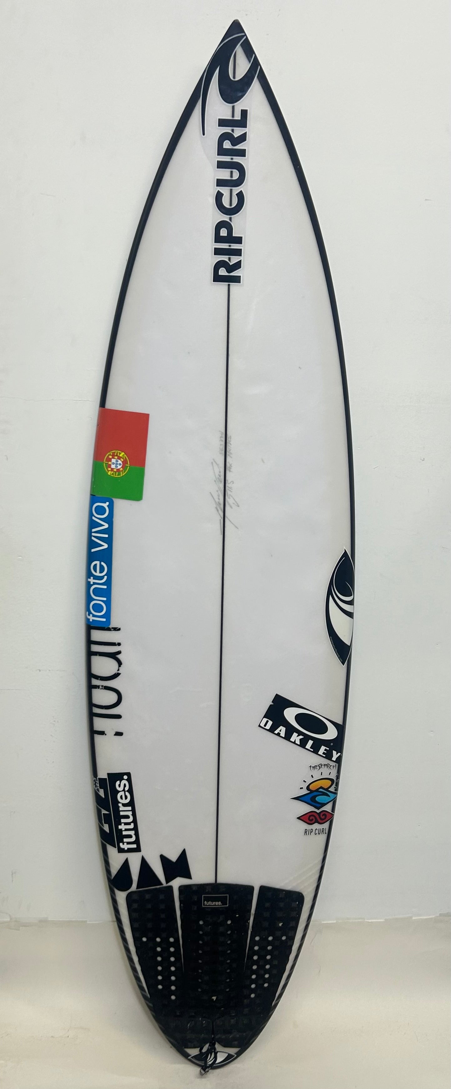 Used Matias Canhoto #77 5'11.5 x 18.9 x 2.4 27.6L
