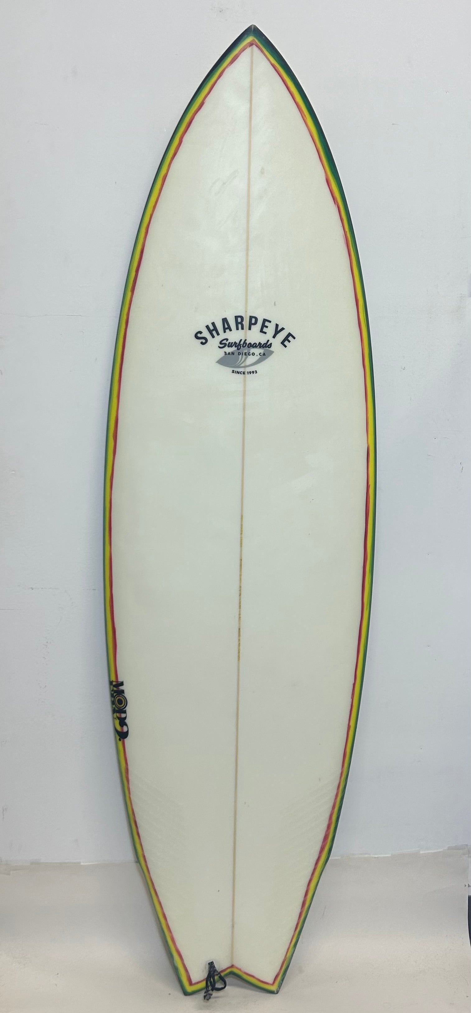 Used Epoxy w Stringer Modern 2 5'8 x 19.52 x 2.5 30L