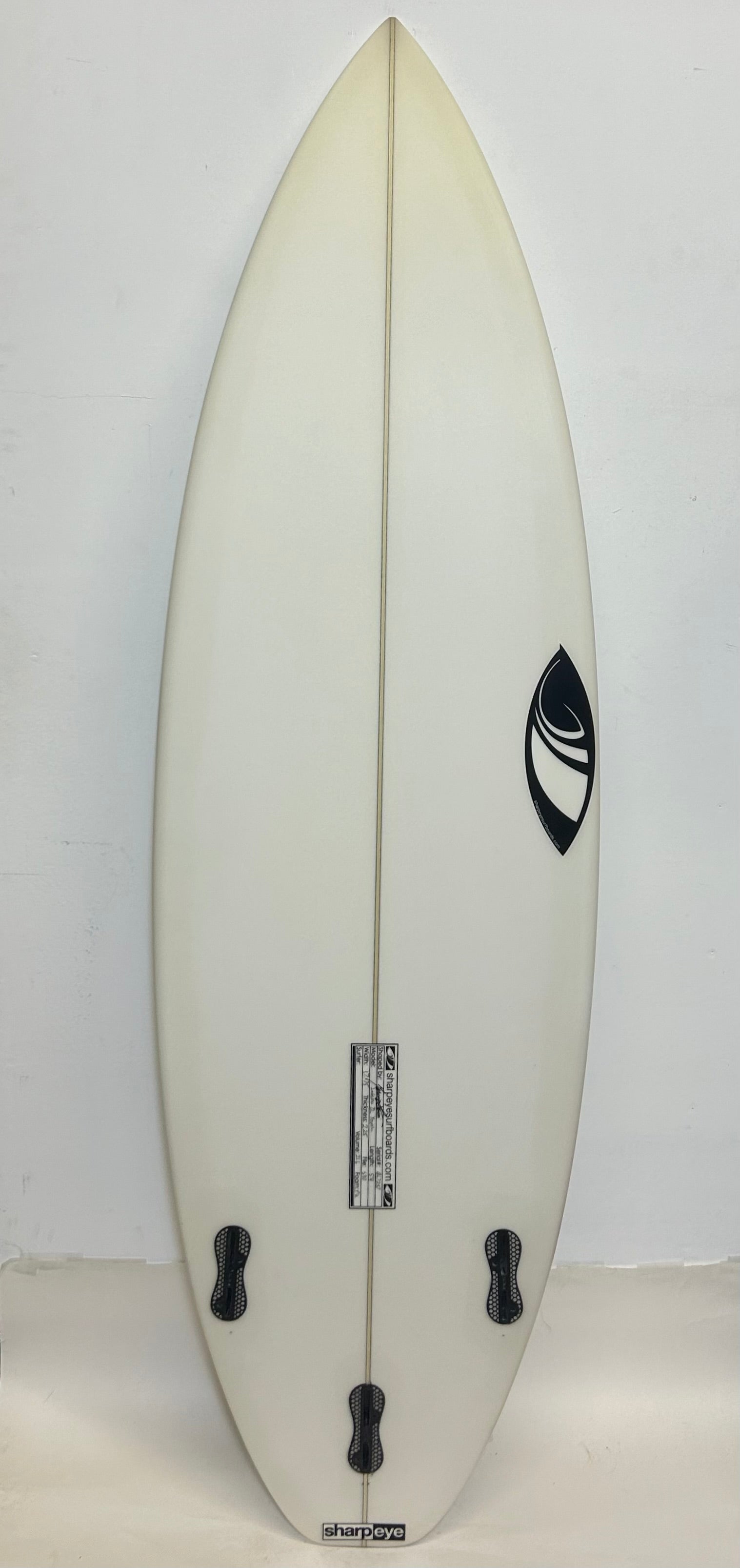 New Inferno Yth 5'4 x 17.75 x 2.25 x 21.6L